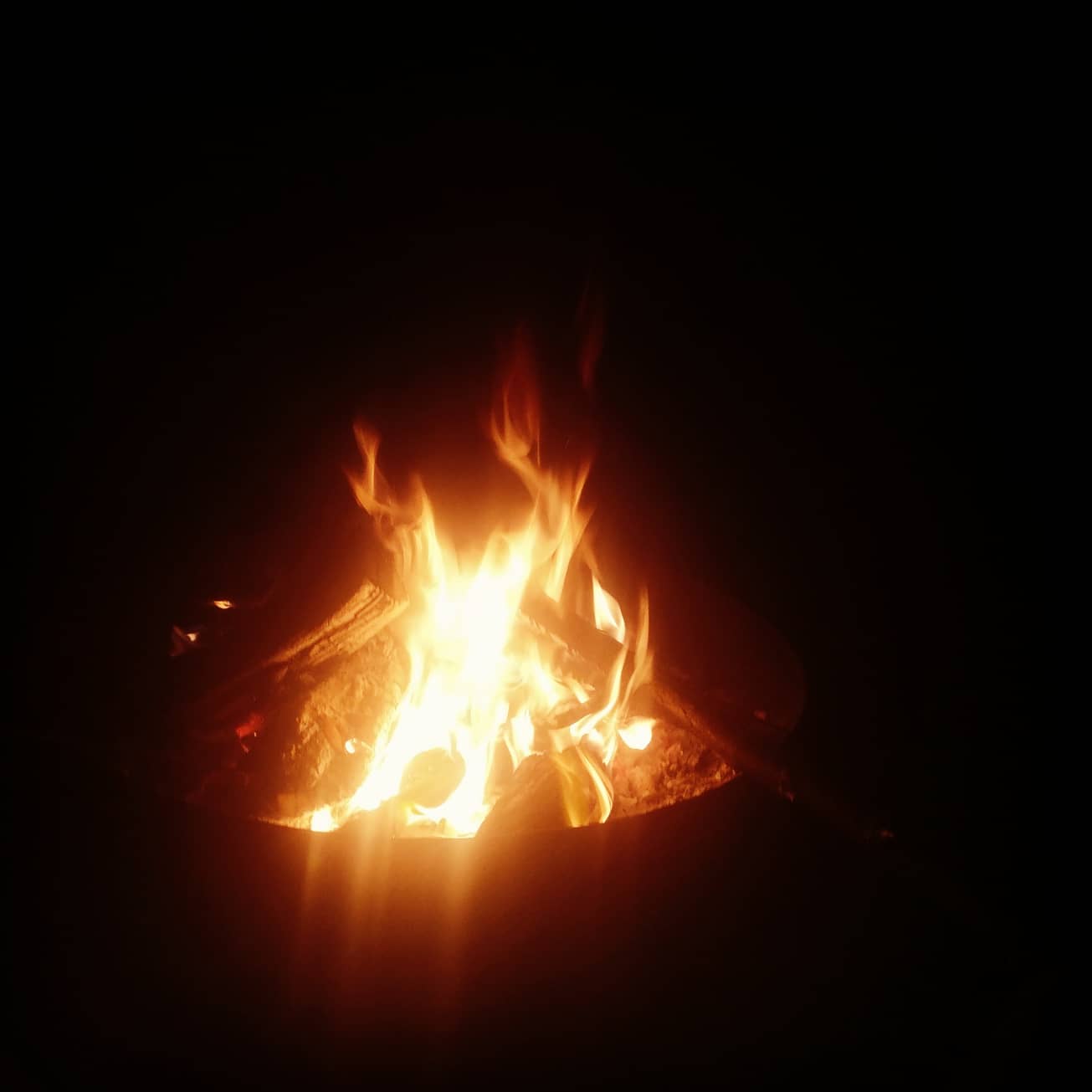 Photo of a campfire.